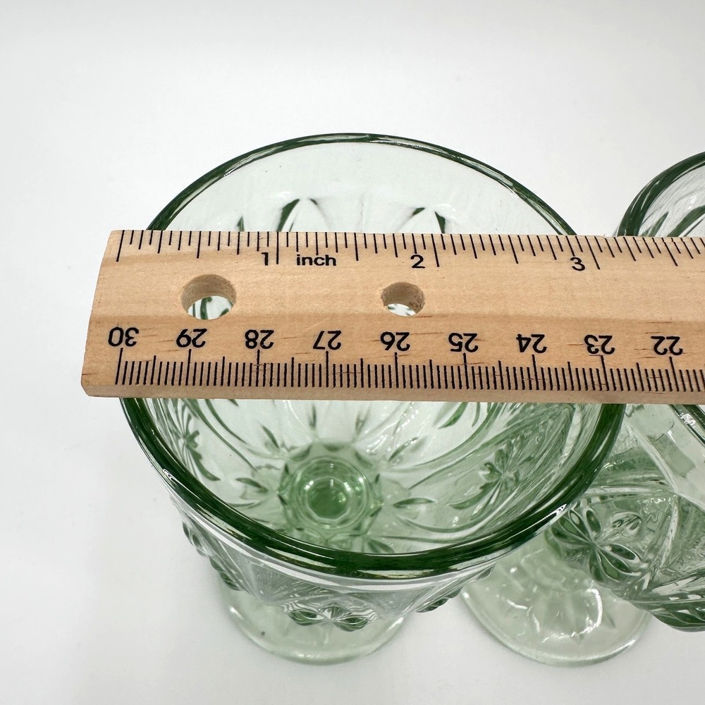 Vintage Green Pressed Glass Goblets (Set of 2) -‎ Mid Century Stemware MCM - Picture 4 of 5